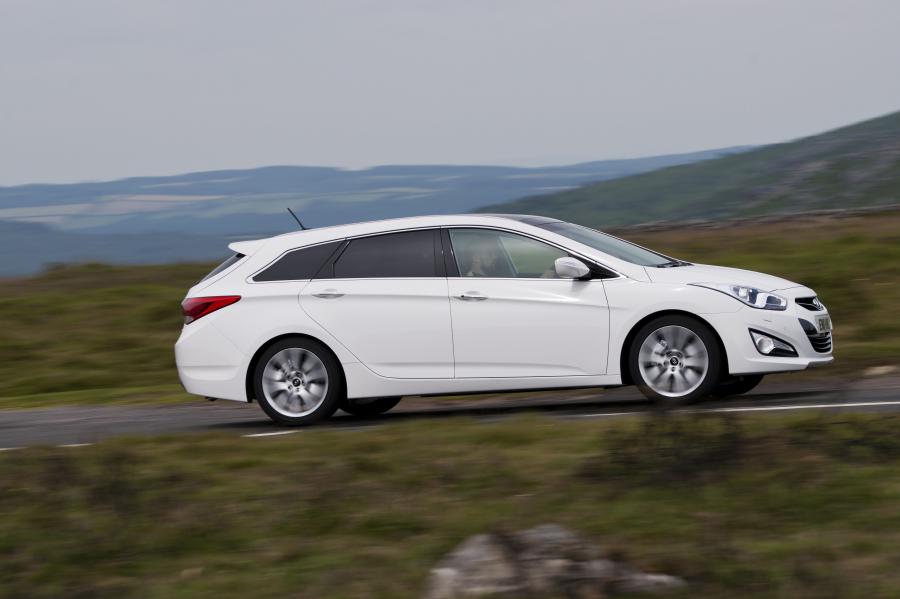  Hyundai i40 Station Wagon CRDi 2011 года  (UK) (фото 75 из 146)
